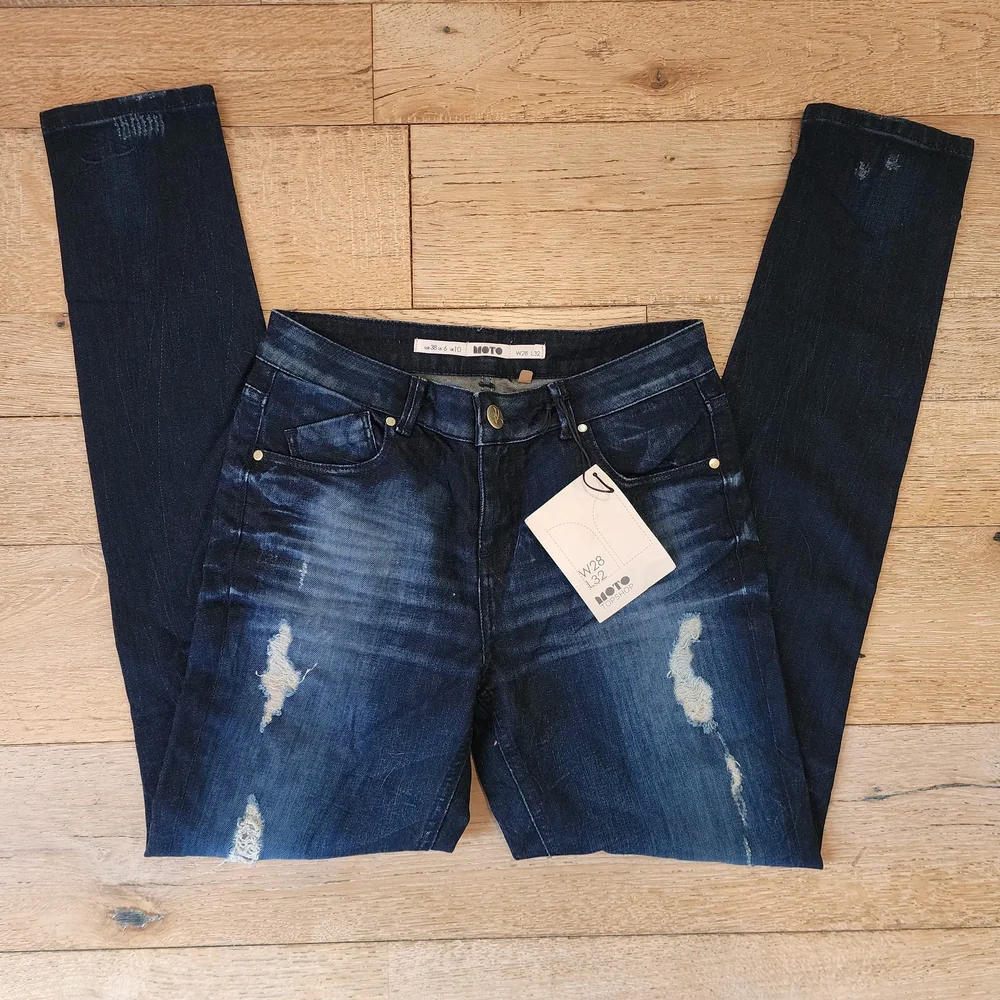 NWT Topshop Women's Moto Distressed Jeans Size 28 Skinny Hipster Indie Sleaze